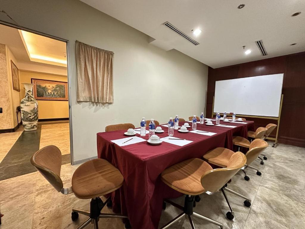 Klang Histana Hotel Εξωτερικό φωτογραφία