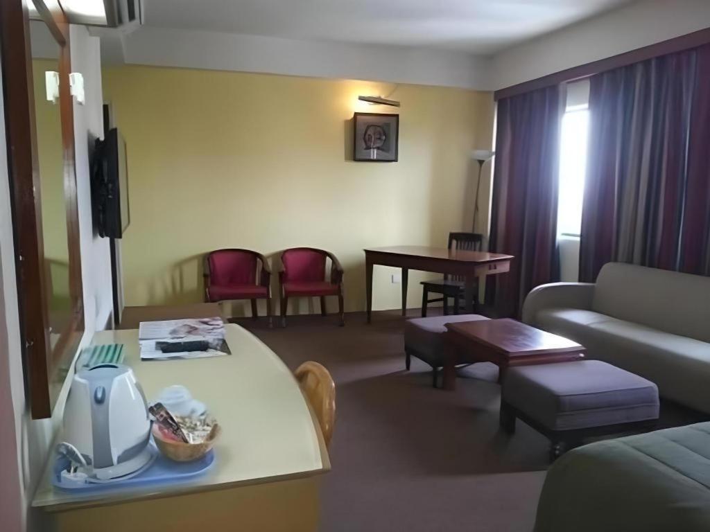 Klang Histana Hotel Εξωτερικό φωτογραφία