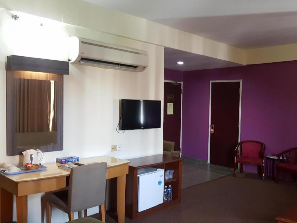 Klang Histana Hotel Εξωτερικό φωτογραφία