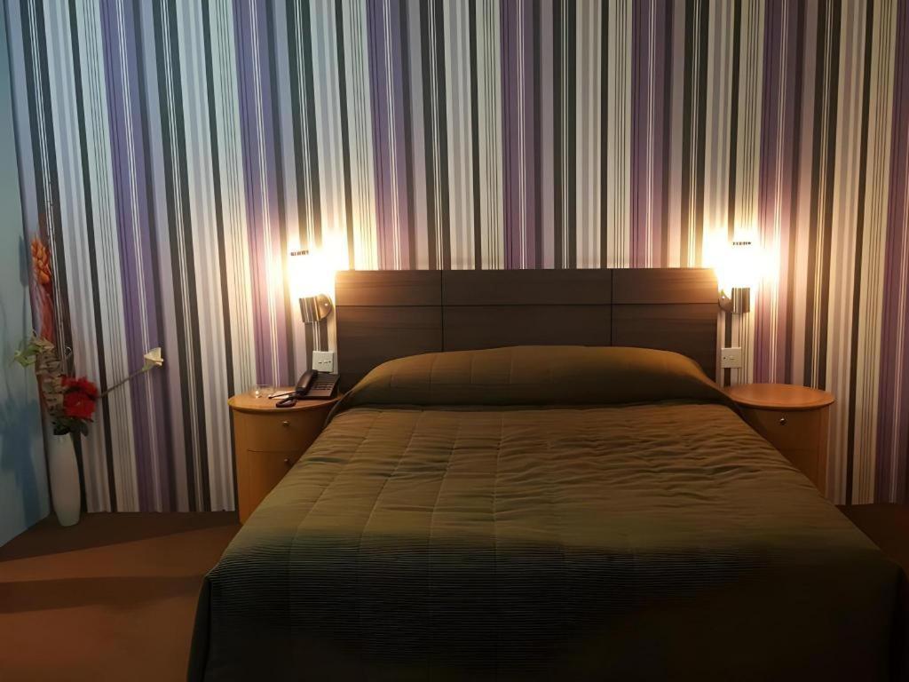 Klang Histana Hotel Εξωτερικό φωτογραφία
