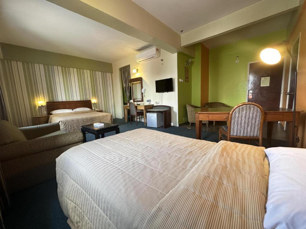 Klang Histana Hotel Εξωτερικό φωτογραφία